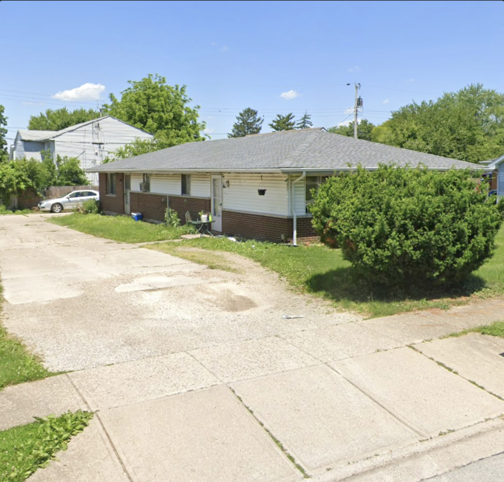 Property main image
