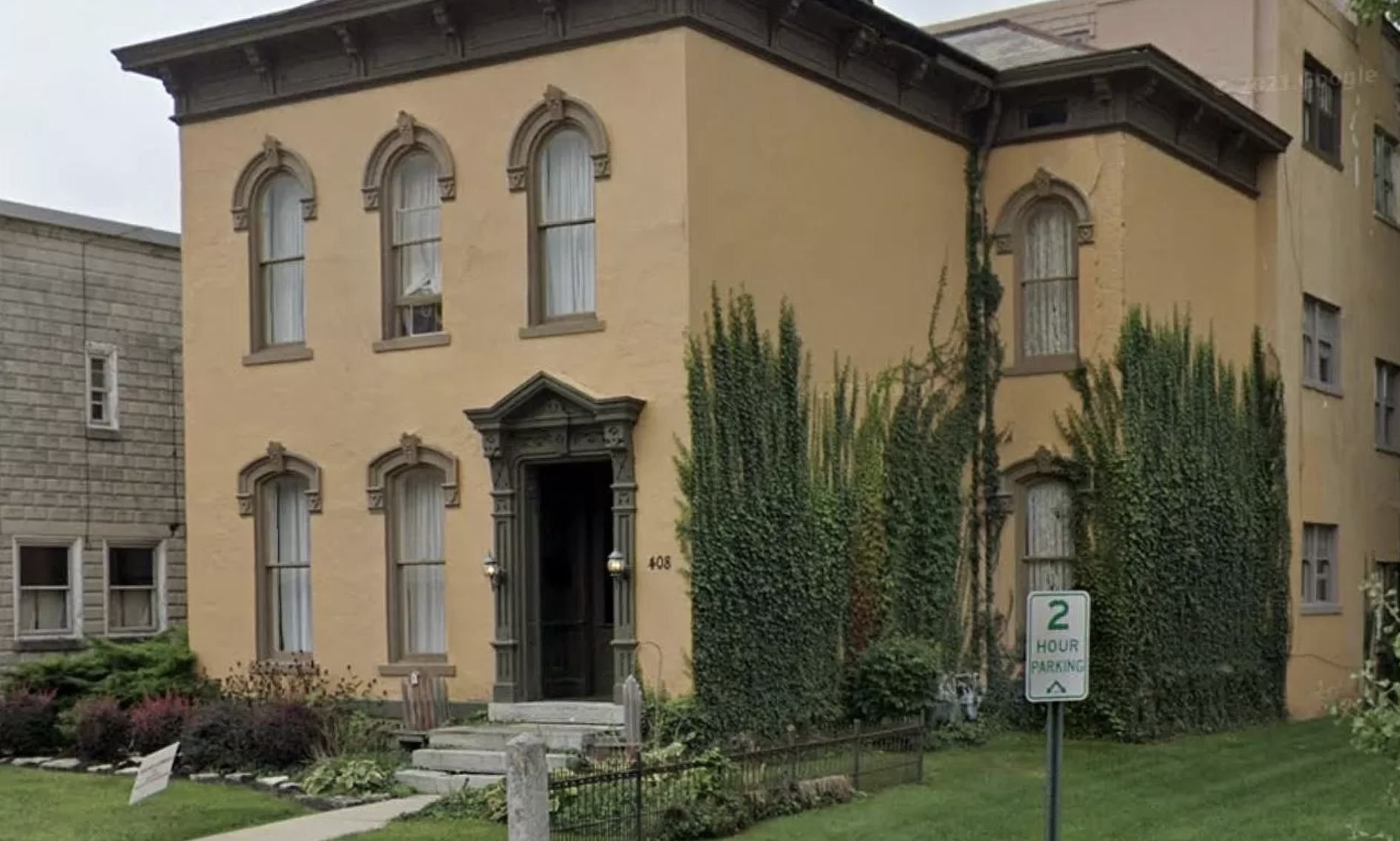 Property main image