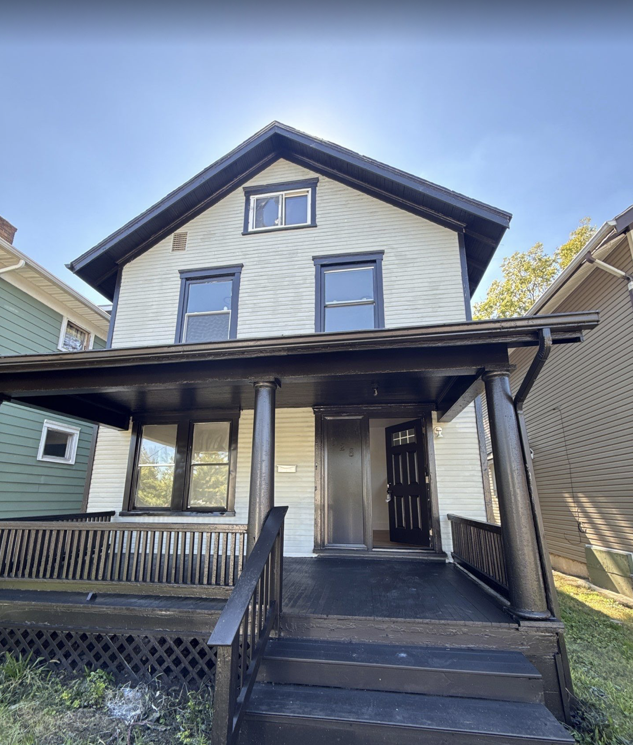 928 East Stewart Street - 1